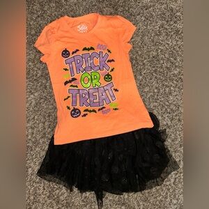 Justice Halloween outfit! Skirt size 8. Shirt size 7. Perfect for Halloween!